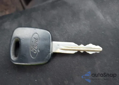 2000 Ford F-150 Work Series/Xl/Xlt from USA, damaged, VIN 2FTRF18LXYCA17807